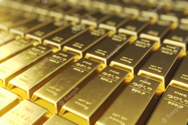 Gold Rises 2% on Week; First Weekly Win in Five