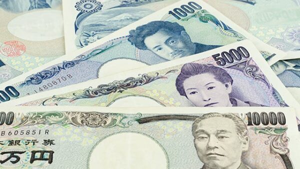 USD/JPY Pulls Back Off Session Highs to Trade at About 134.105